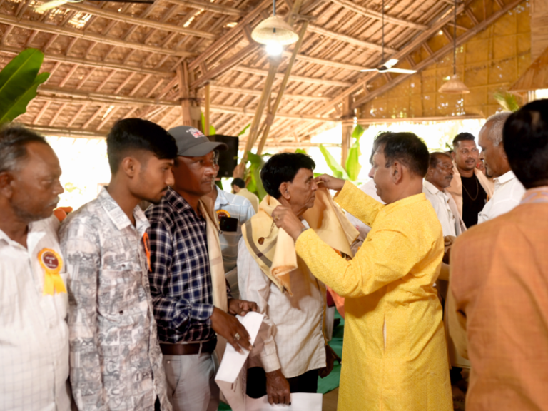 Farmers being appreciated at Shri Leela Gaudham
