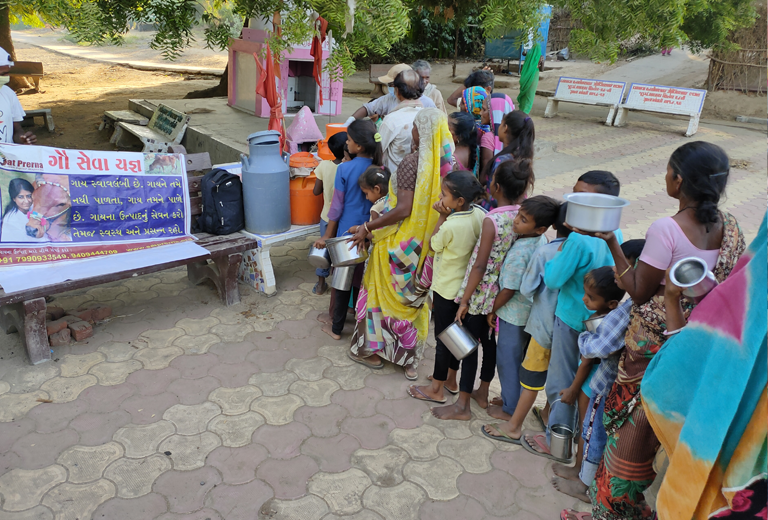 Community seva and seasonal refreshment distribution